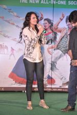 Sonakshi Sinha at R Rajkumar promotions in Infinity Mall, Malad, Mumbai on 1st Dec 2013